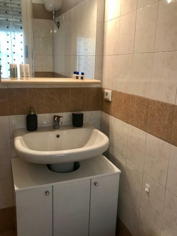 Cute Flat - Best Price - Wi Fi - Ac - Tv Florencja Zewnętrze zdjęcie